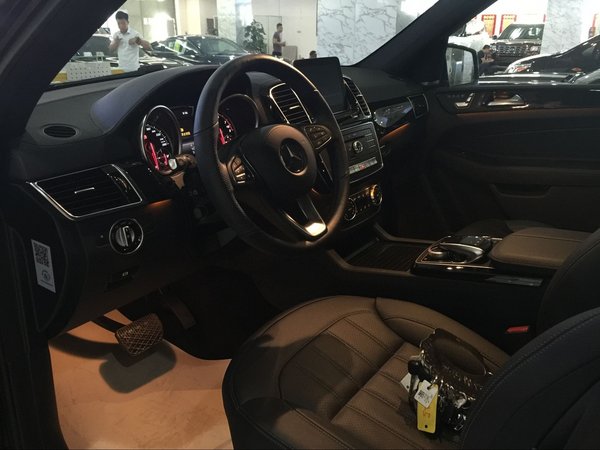 奔馳GLS450最新行情價格  2017款GLS現(xiàn)車-圖6