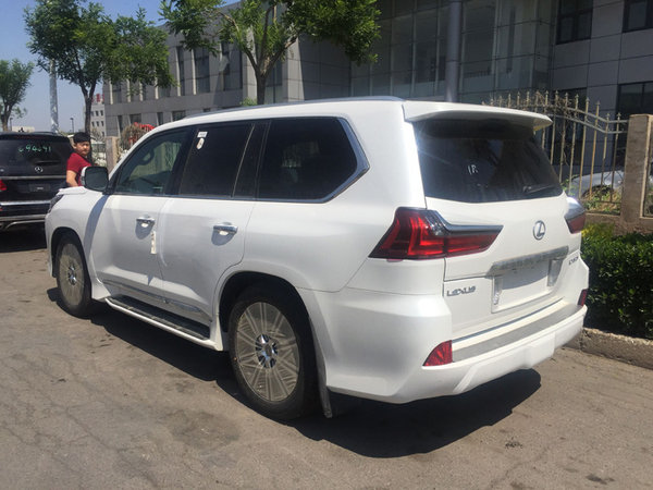 2016款雷克薩斯LX570 暢享凌志極速挑戰(zhàn)-圖3