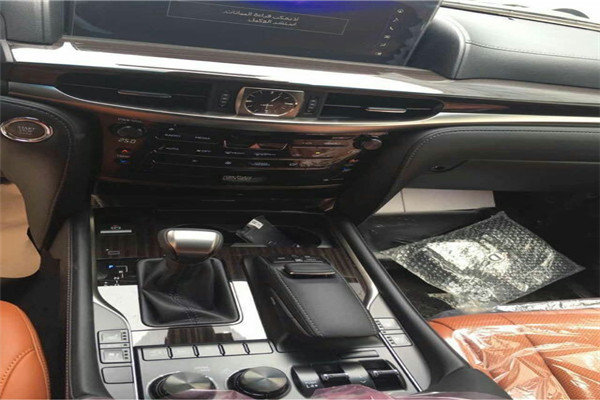 16款雷克萨斯LX570现车 加版凌志SUV解读-图5