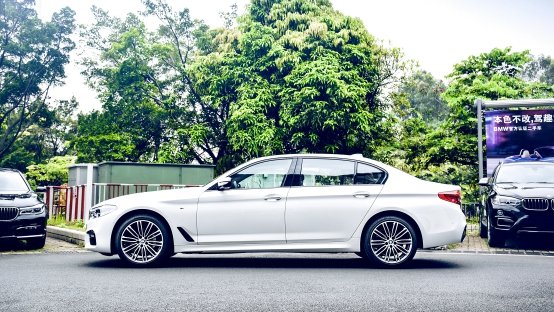 全新一代BMW 5系Li上市，到店实拍-图5