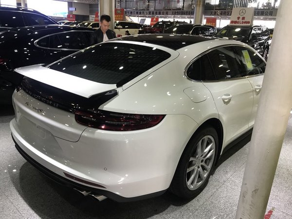 保时捷panamera4S 超跑怪咖直降30万透底-图3