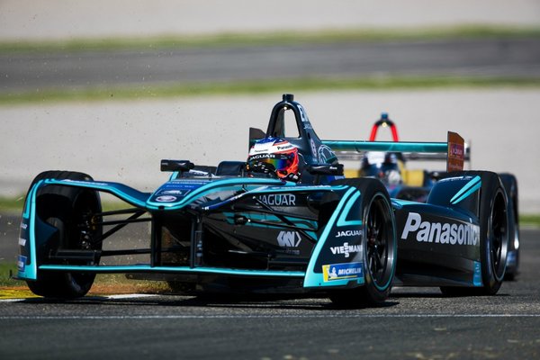 冠军阵容 赛车升级“豹”力即将来袭 捷豹车队出征Formula E第四赛季-图4