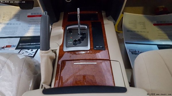 16款豐田酷路澤4600授權銷售 新4600現(xiàn)車-圖7