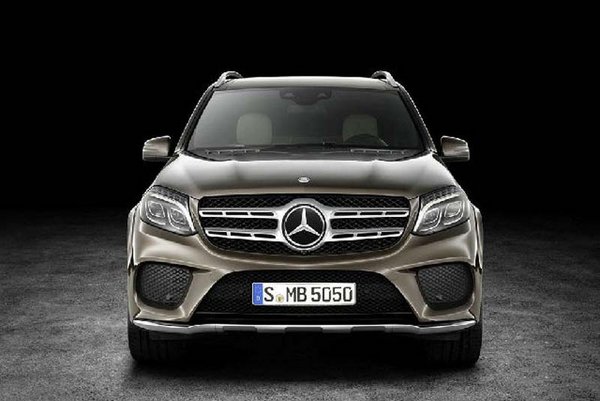 17奔馳GLS450現(xiàn)車首次入港 特價(jià)優(yōu)惠搶購-圖2