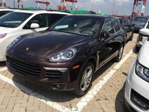 17款保时捷卡宴现车 独揽低价惠港口秒抢-图1