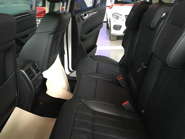 奔馳GLS450降價(jià)策略 17款GLS450現(xiàn)車行情-圖7