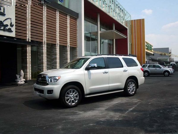 豐田紅杉白金版5.7L V8紅杉平行進口車-圖3