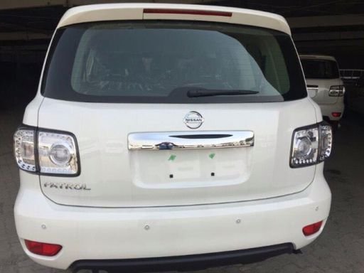 2017款日產(chǎn)途樂XE 7速8座大空間越野特惠-圖3
