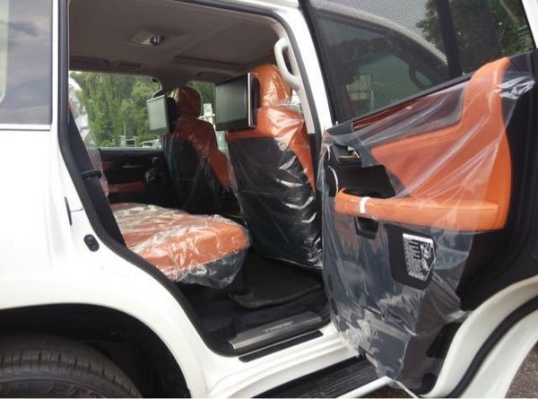 17款雷克萨斯LX570 至尊八座SUV独一无二-图8