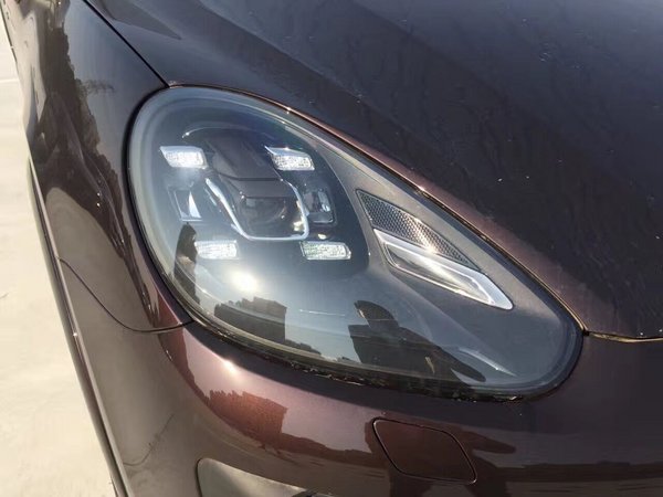 保時(shí)捷卡宴現(xiàn)車 卓越運(yùn)動(dòng)越野車天性不羈-圖6