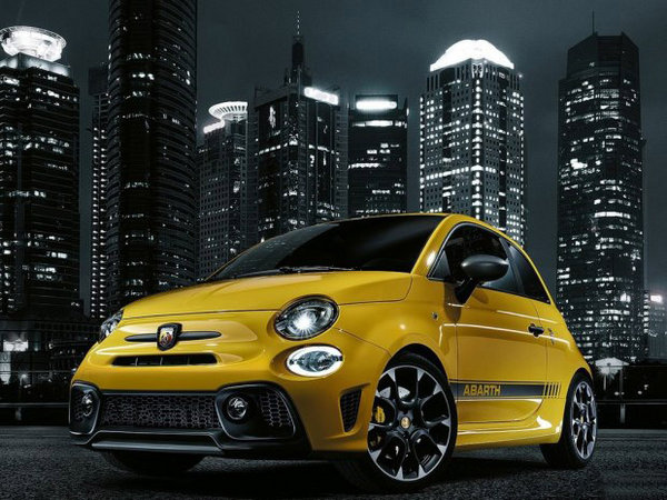 高性能菲亚特500 曝新款Abarth 595官图-图1