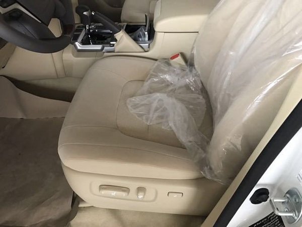 中东版丰田酷路泽5700 分期贷款全国上牌-图9