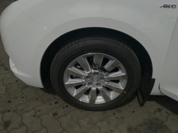 17款豐田塞納現(xiàn)車38萬 優(yōu)質(zhì)全面豪華MPV-圖3
