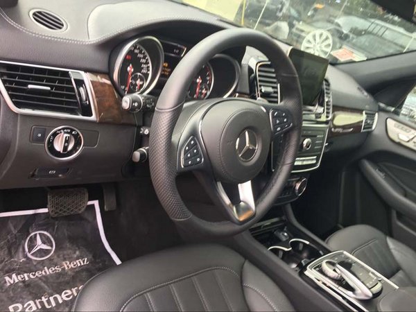 2017款奔馳GLS450現(xiàn)車 折扣回饋津門嗨購-圖4