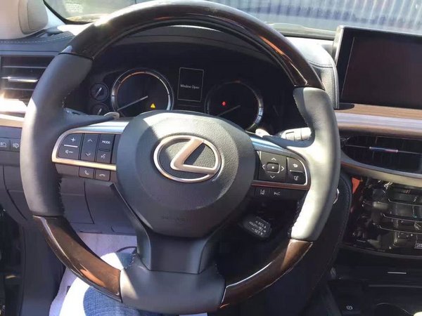 16款雷克萨斯LX570 凌志配置报价多少钱-图5
