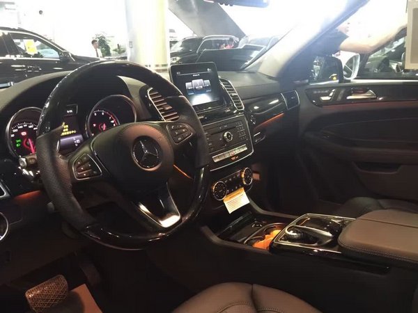 2017款奔馳GLS450美規(guī) 平行進(jìn)口越野性能-圖4
