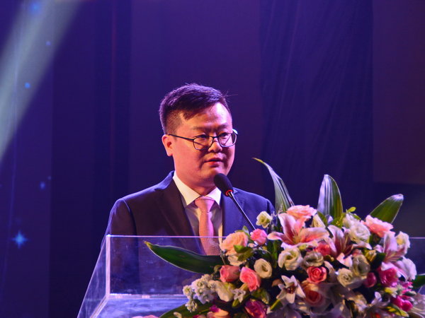智能互动会说话 北京现代全新瑞纳超值上市-图2