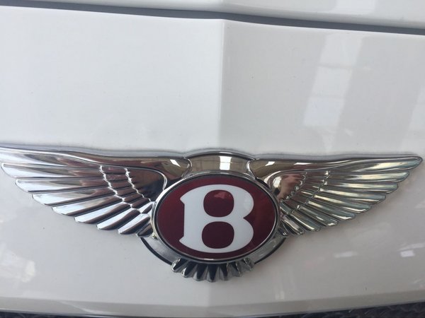 2017款宾利飞驰V8S 4.0风驰电掣品质如一-图5