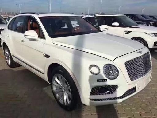 宾利添越汽油6.0 功能越野车威慑力倍增-图3