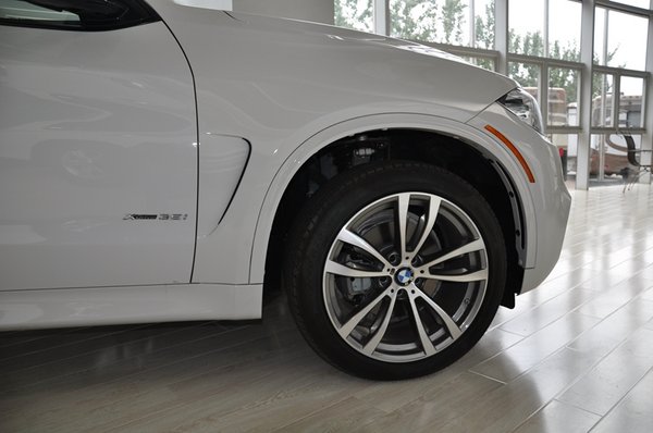 进口17宝马X5美规 激进越野过年回家有面-图7