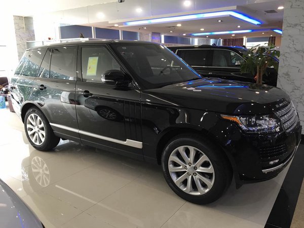 美規(guī)版路虎攬勝行政 實惠報價128萬現(xiàn)車-圖2