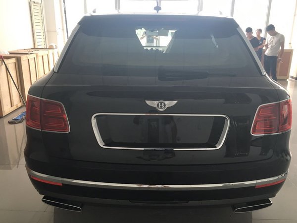 賓利添越現(xiàn)車行情 奢華享受超跑極限座駕-圖3