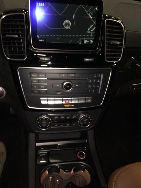17款奔馳GLS450現(xiàn)車入港 首批優(yōu)惠超值購-圖10