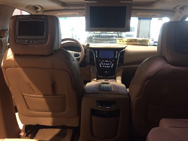 凯迪拉克凯雷德四驱6.2L 越野路面上王者-图7