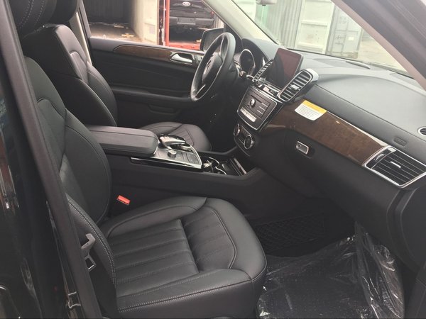 2017款奔驰GLS450 AMG加拿大版动力强劲-图4