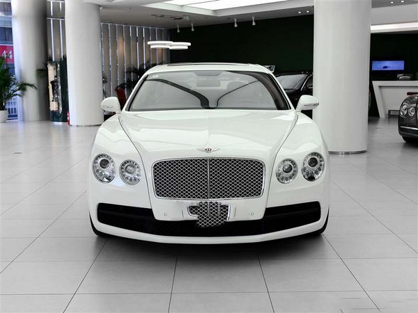 2017款宾利飞驰V8 豪华绽放有品位有档次-图3