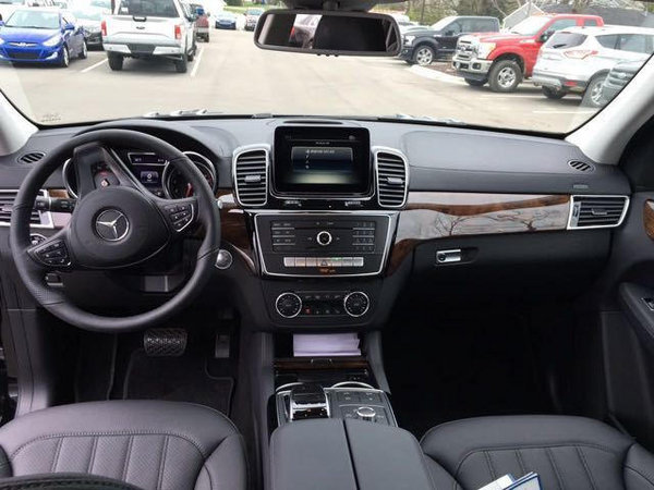 2017款奔驰GLS450现车报价 优雅不失霸气-图5