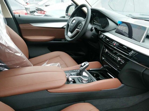 進口中東版寶馬X6現(xiàn)車 新配置搶先體驗價-圖6
