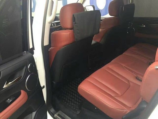 2017款雷克萨斯LX570中东版顶配现车价格-图5