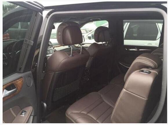 17款加版奔馳GLS63現(xiàn)車 232萬(wàn)亮相天津港-圖7