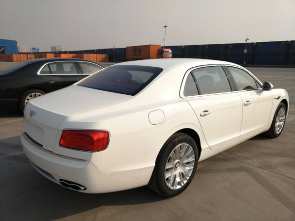 17款宾利飞驰4.0TV8 四门五座豪车新境界-图8