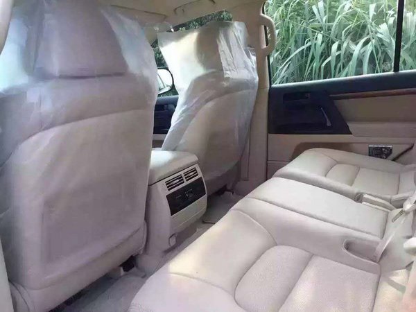 新款丰田酷路泽4600 年底冲量实惠价购车-图6