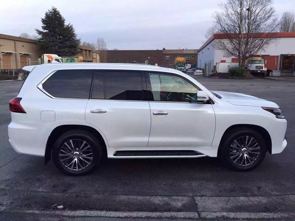 16款雷克薩斯LX570中東版 節(jié)前重磅降價-圖3