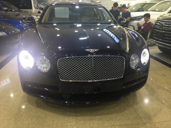 2016款宾利飞驰V8现车 4.0T飞驰劲促底惠-图1