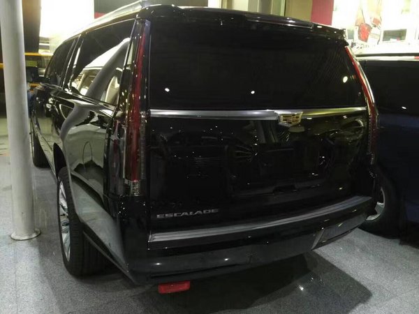 凯迪拉克凯雷德铂金版 专属座驾刷新底价-图3