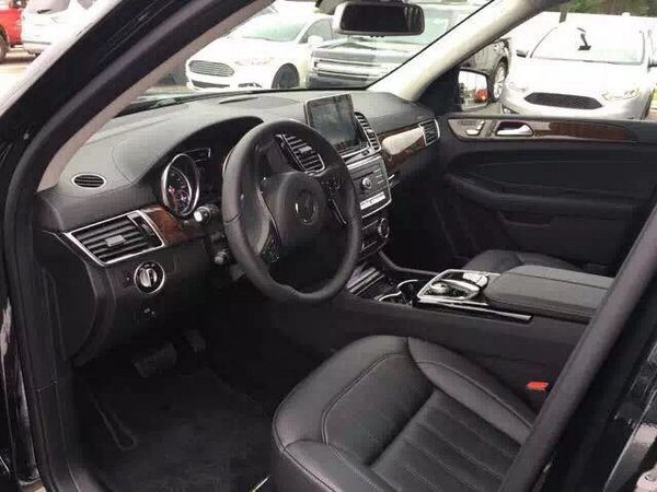 2017款奔馳GLS450 100萬起三包質(zhì)保放心-圖5