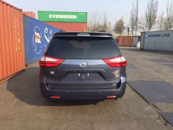 17款丰田塞纳3.5L 两驱四驱高中低配现车-图4