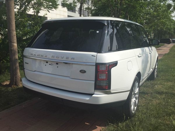 16款路虎攬勝行政版 現(xiàn)車(chē)國(guó)五標(biāo)準(zhǔn)109萬(wàn)-圖3