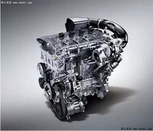 同时,1.6THP车型还搭载了领先同级的CITROËN CONNECT车载互联系统,集成一键导航、离车导航、路书、实时路况、安全气囊爆开自动求助、紧急呼救与救援、WIFI热点等功能。换句话说,即使应对春运这样的大场面,1.6THP车型依旧能够给您规划出一条“顺通无助”的回家之路!