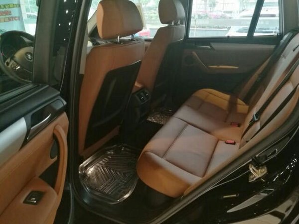 2016款宝马X3中东版 2.0T汽油让利价42万-图9
