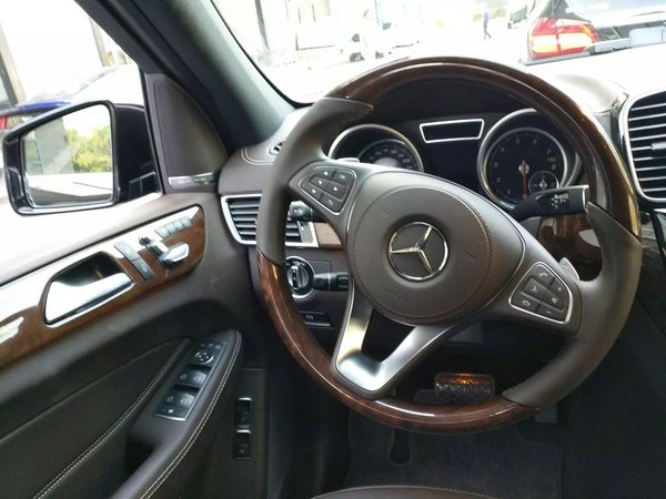 17款奔馳GLS450加版現(xiàn)車 配置明細超值售-圖4