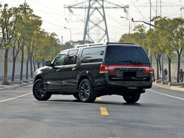 2016款林肯領(lǐng)航員現(xiàn)車 底價提車金秋豪惠-圖3