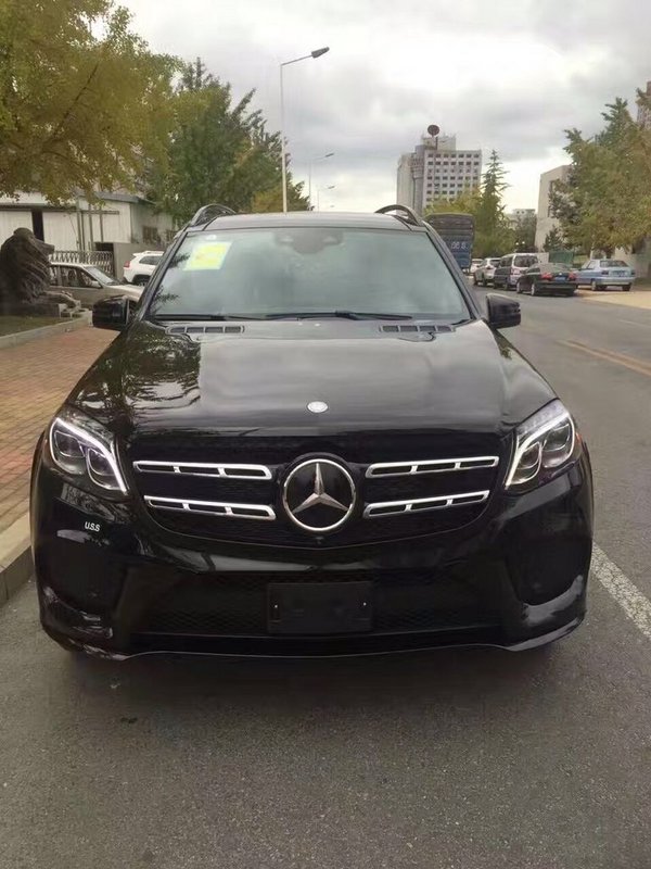 年底大促銷奔馳GLS450現(xiàn)車 17款加版價格-圖2