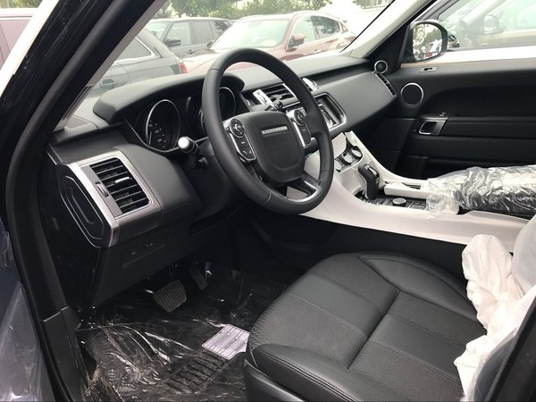 路虎揽胜运动柴油版 全地形越驾性能绝佳-图8