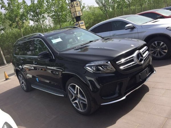 17奔驰GLS450现车 经典黑色再现最低价-图2