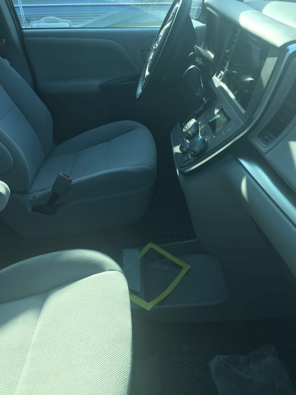 17款丰田塞纳情人节特惠 丰田塞纳报价-图2